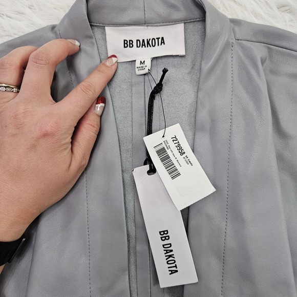 NWT BB Dakota Women's Gray Waterfall Faux Leather Cardigan Jacket. Size M - Picture 3 of 8
